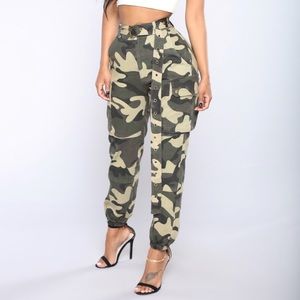 Fashion Nova Army Pants (See Me Not Cargo Pants)